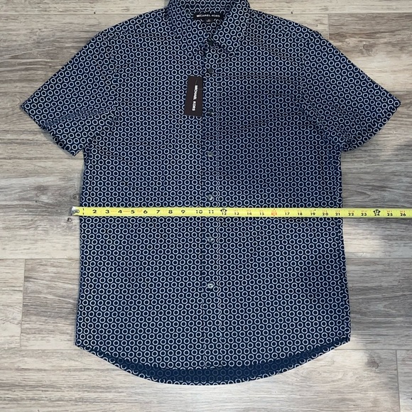 Michael Kors men’s button down In navy - Picture 6 of 8